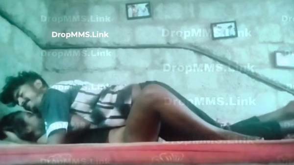 Horny bhai apne behen ko pataya aur lund daal ke chudai